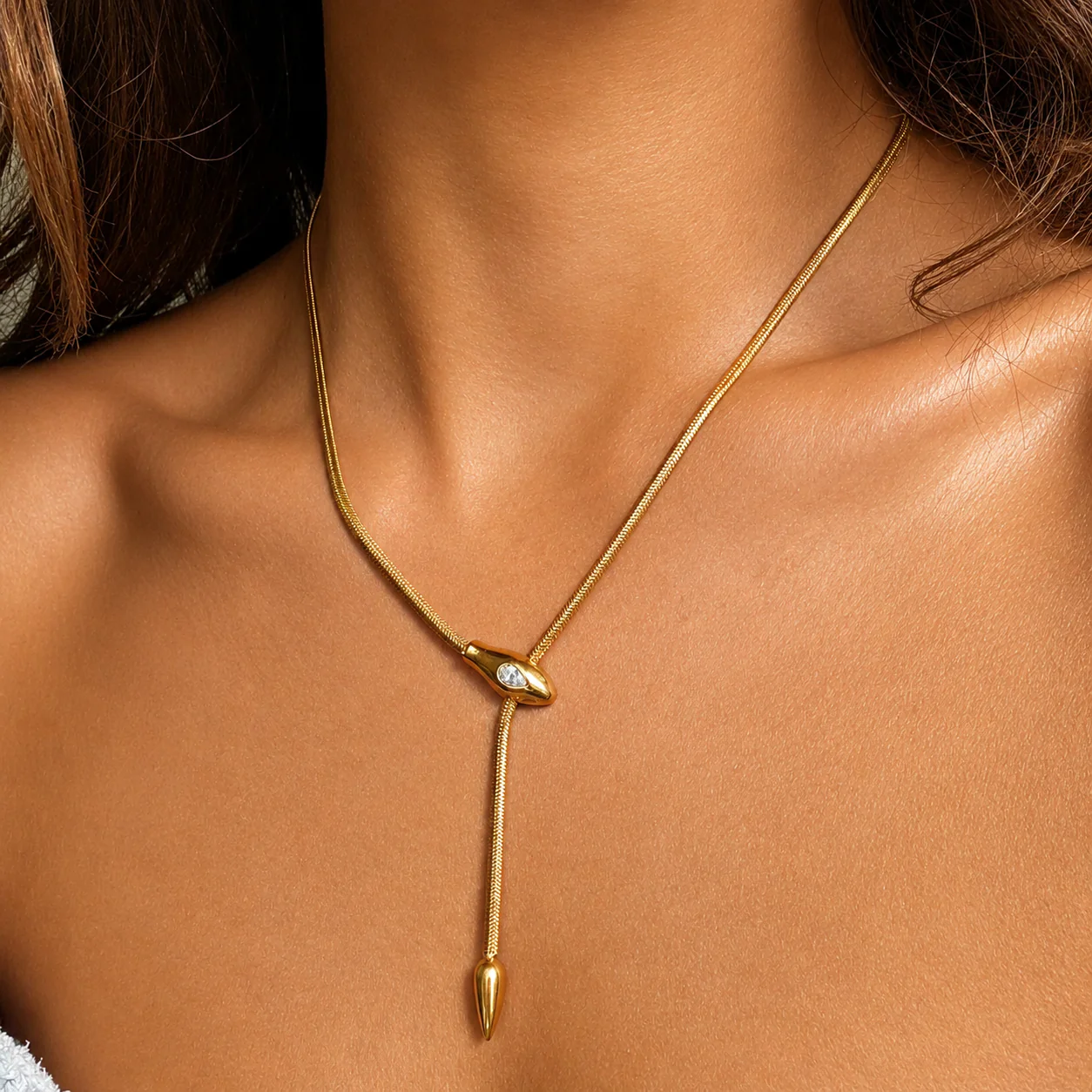 Lora Necklace - Image 3